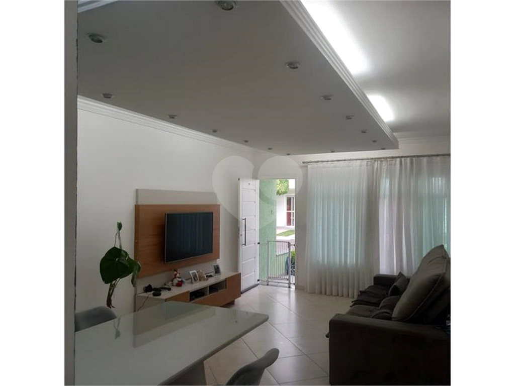 Ótima casa à venda no bairro Vila Romero - Zona Norte