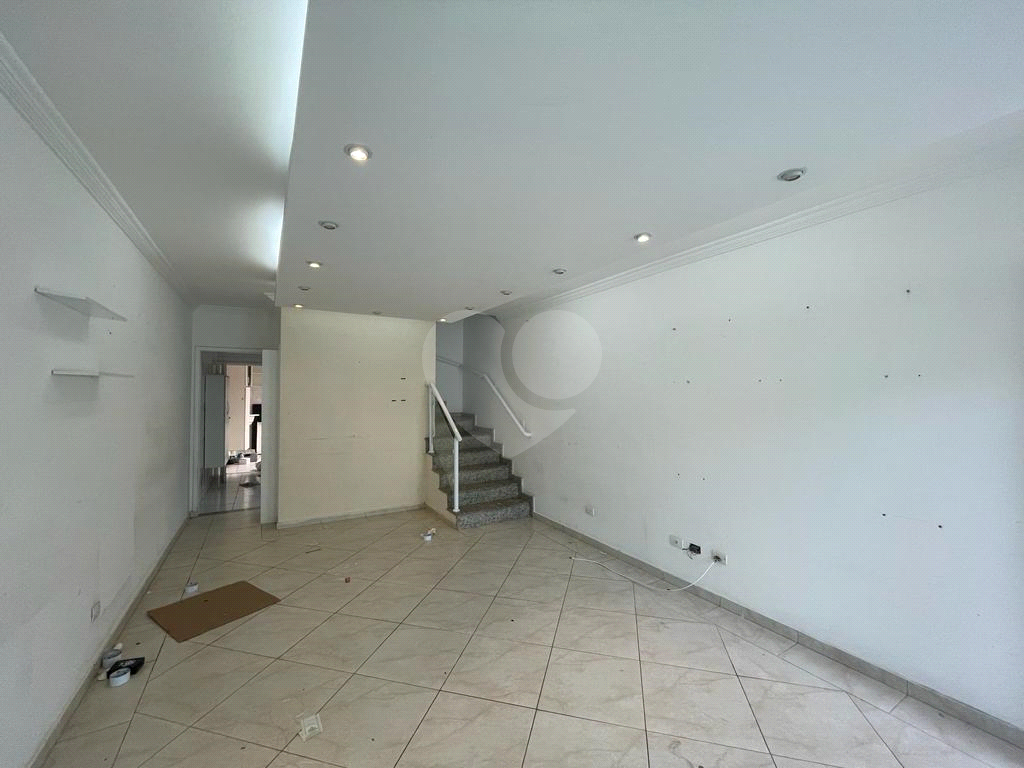 Ótima casa à venda no bairro Vila Romero - Zona Norte