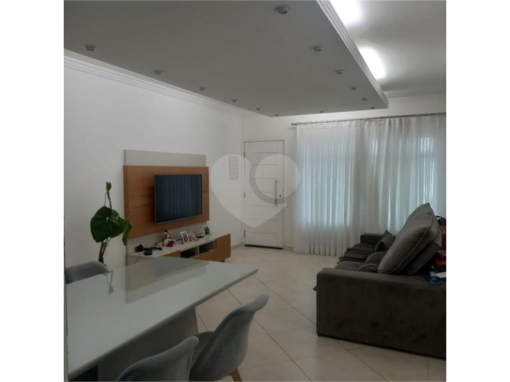 Ótima casa à venda no bairro Vila Romero - Zona Norte