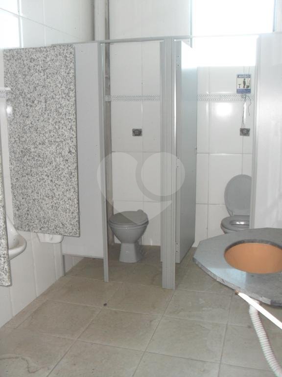 PRÉDIO COMERCIAL À VENDA (COM RENDA)!!