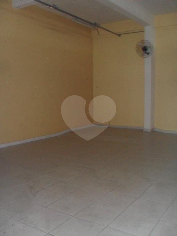 PRÉDIO COMERCIAL À VENDA (COM RENDA)!!