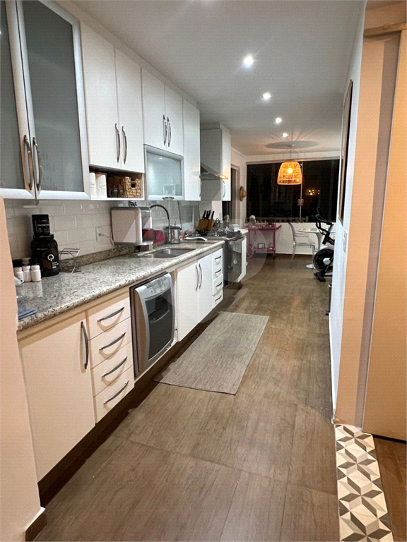 Jardim São Paulo,sobrado à venda a 400 metros do Metrô! cem piscina e espaço gourmet Estuda permuta por Apartamento!!!
