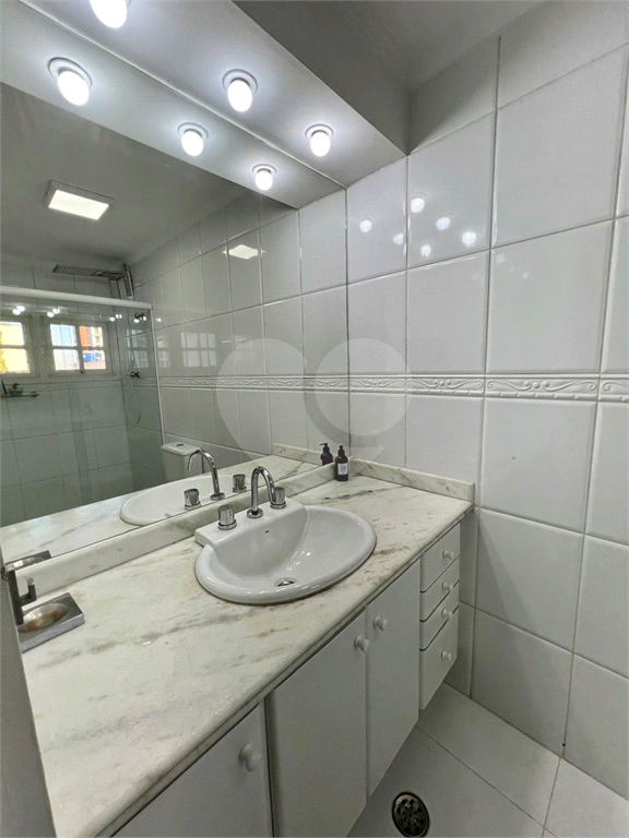 Jardim São Paulo,sobrado à venda a 400 metros do Metrô! cem piscina e espaço gourmet Estuda permuta por Apartamento!!!