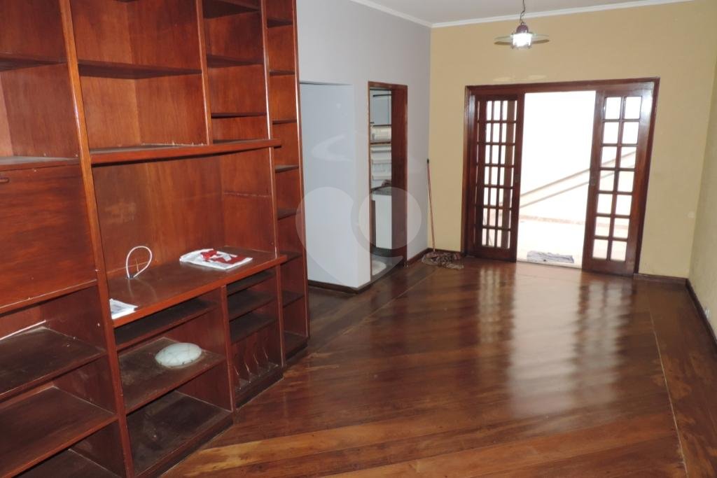 Casa Térrea Rua Fechada
