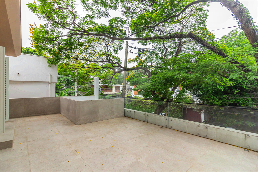 Casa para Venda com piscina nos Jardins-SP