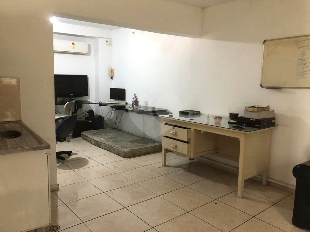 Sobrado à venda com 3 quartos, 300m² - Foto 78