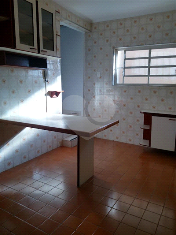 Sobrado à venda com 3 quartos, 300m² - Foto 32