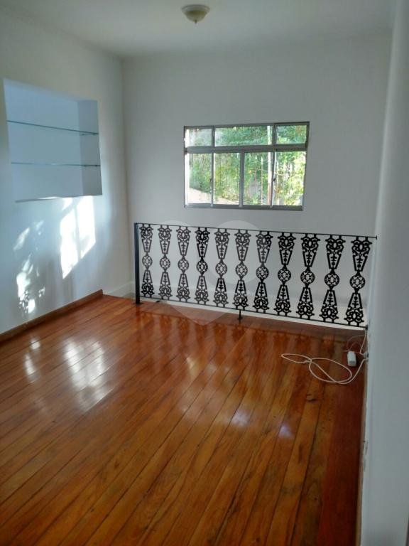 Sobrado à venda com 3 quartos, 300m² - Foto 2