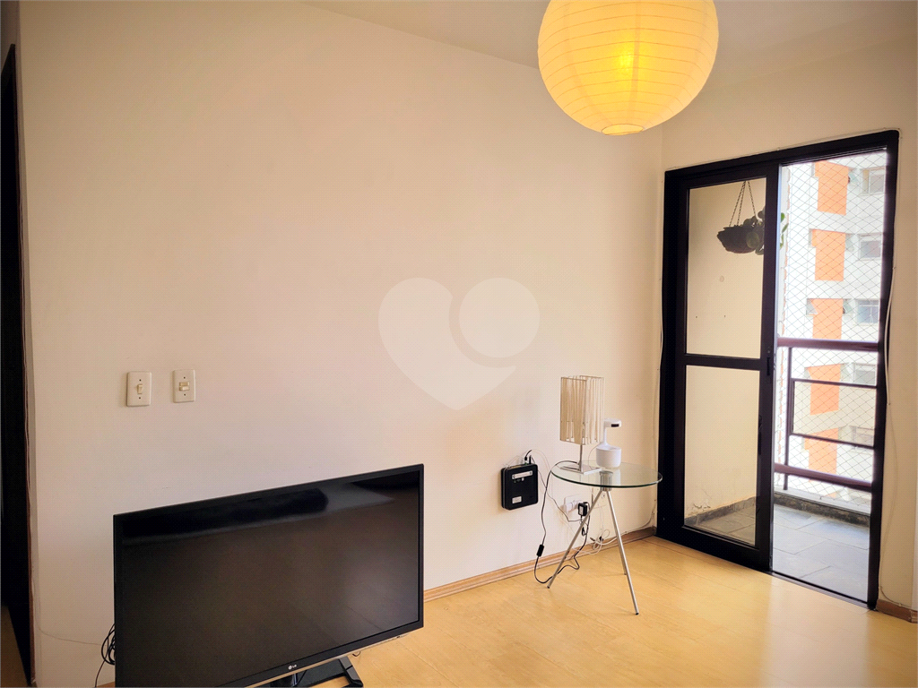 Apartamento de 43m² em Pinheiros - Charmoso e com Vista Privilegiada!