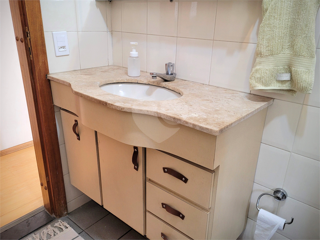 Apartamento de 43m² em Pinheiros - Charmoso e com Vista Privilegiada!