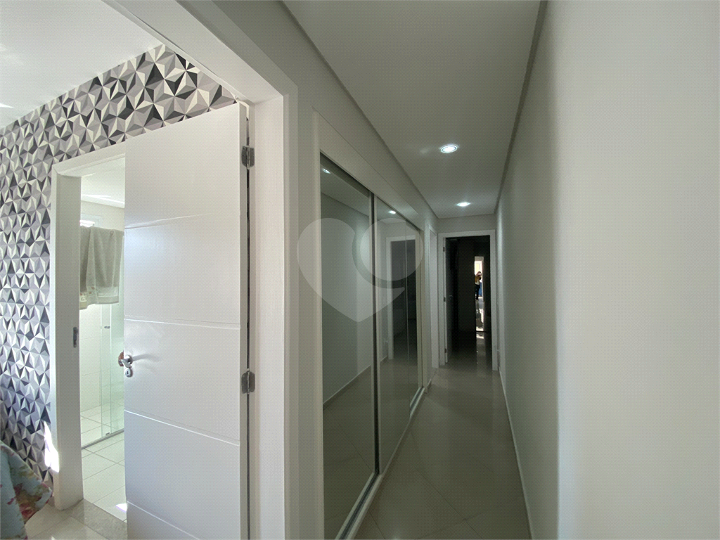 Lindo apartamento à venda no Mandaqui com fino acabamento, repleto de armários, com 3 suítes, 3 vaga