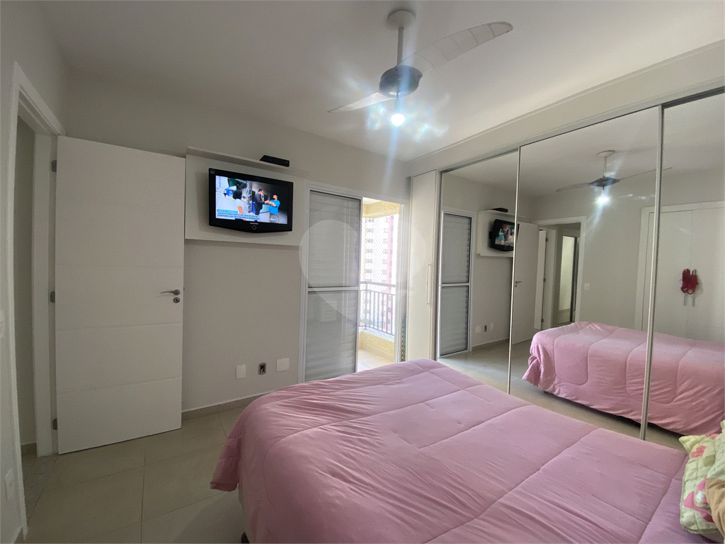 Lindo apartamento à venda no Mandaqui com fino acabamento, repleto de armários, com 3 suítes, 3 vaga