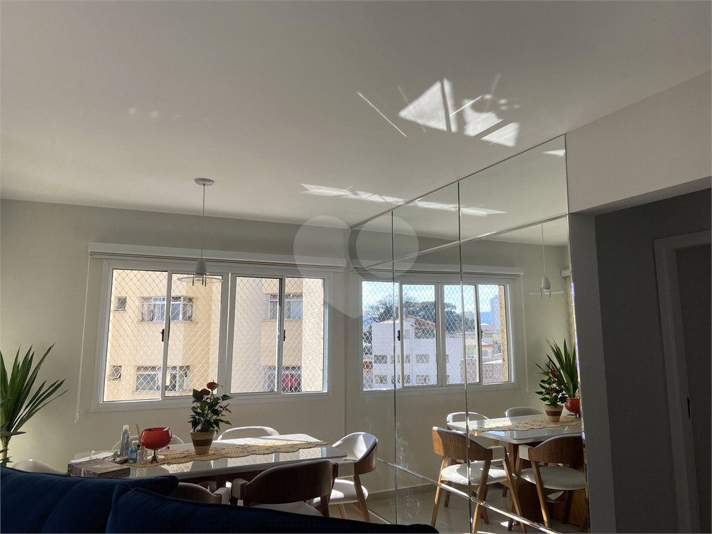 Lindo apartamento à venda no Mandaqui com fino acabamento, repleto de armários, com 3 suítes, 3 vaga