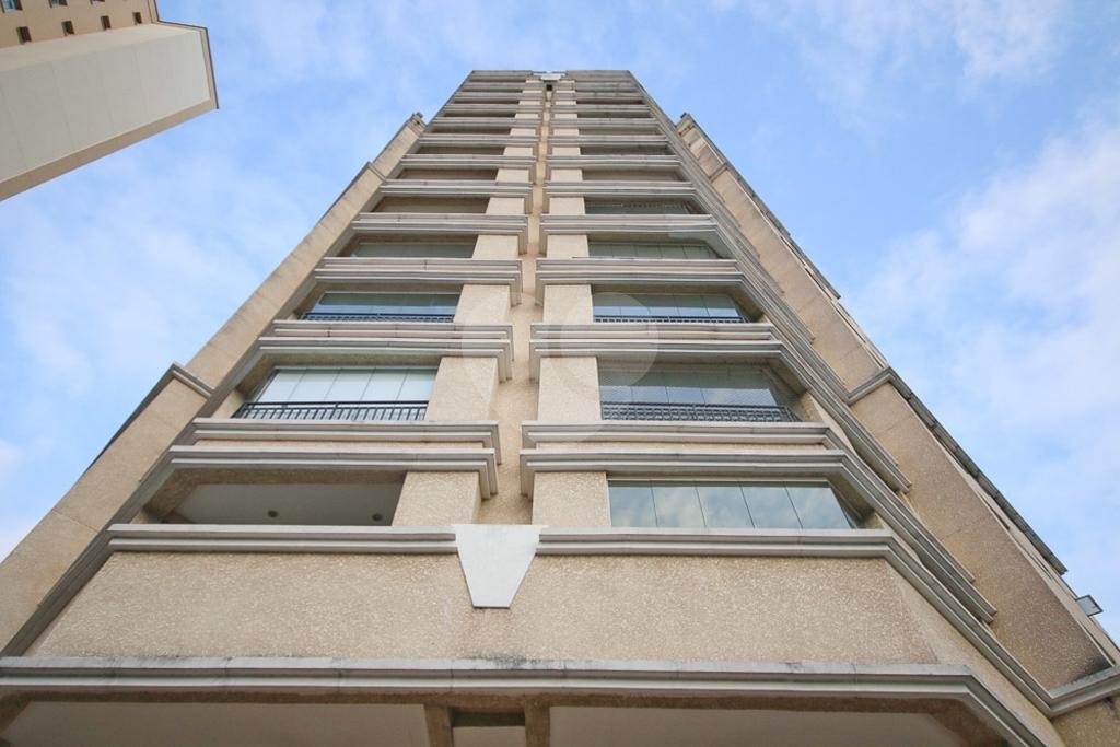 Lindo apartamento à venda no Mandaqui com fino acabamento, repleto de armários, com 3 suítes, 3 vaga
