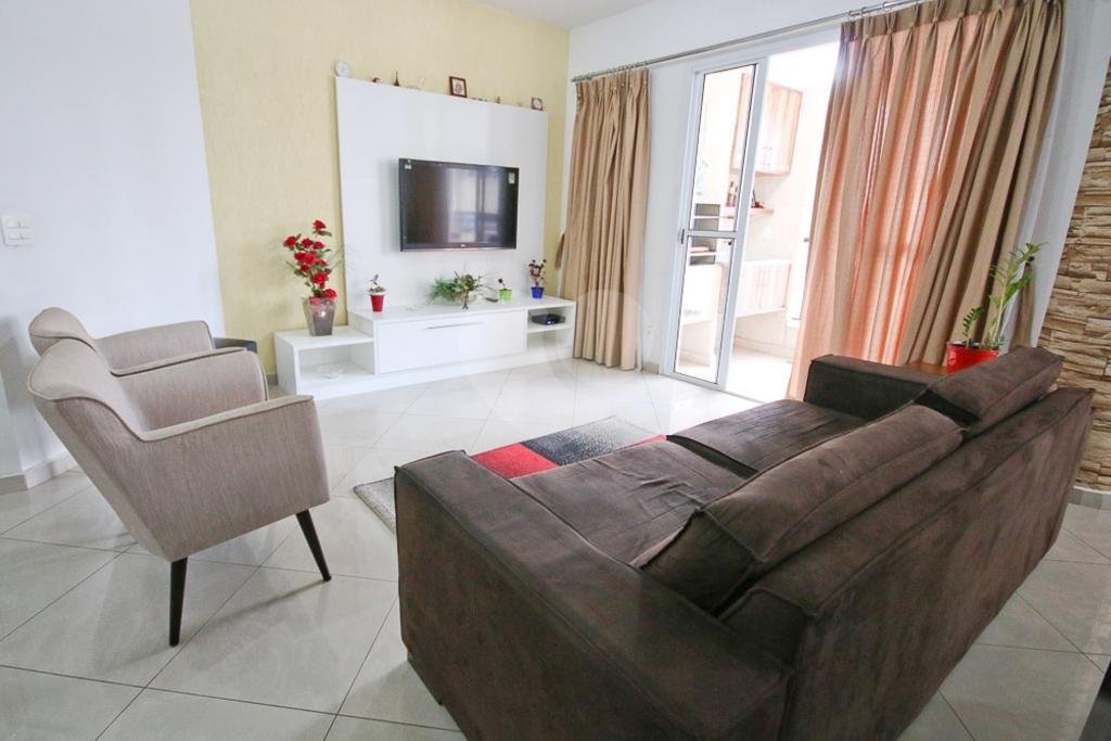 Lindo apartamento à venda no Mandaqui com fino acabamento, repleto de armários, com 3 suítes, 3 vaga