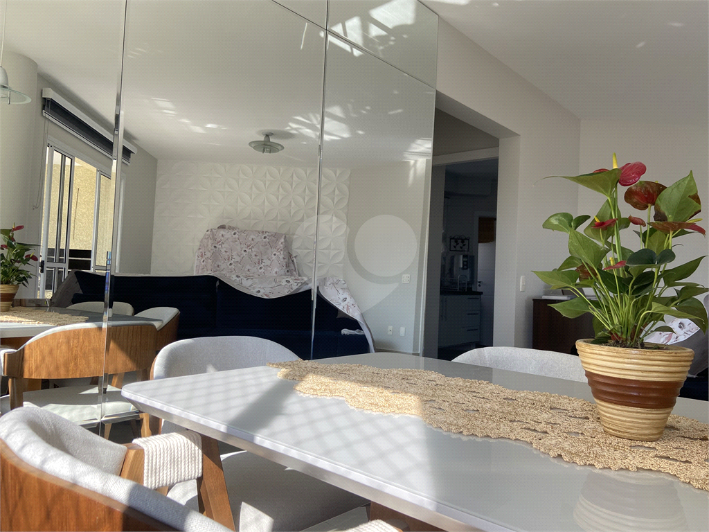Lindo apartamento à venda no Mandaqui com fino acabamento, repleto de armários, com 3 suítes, 3 vaga