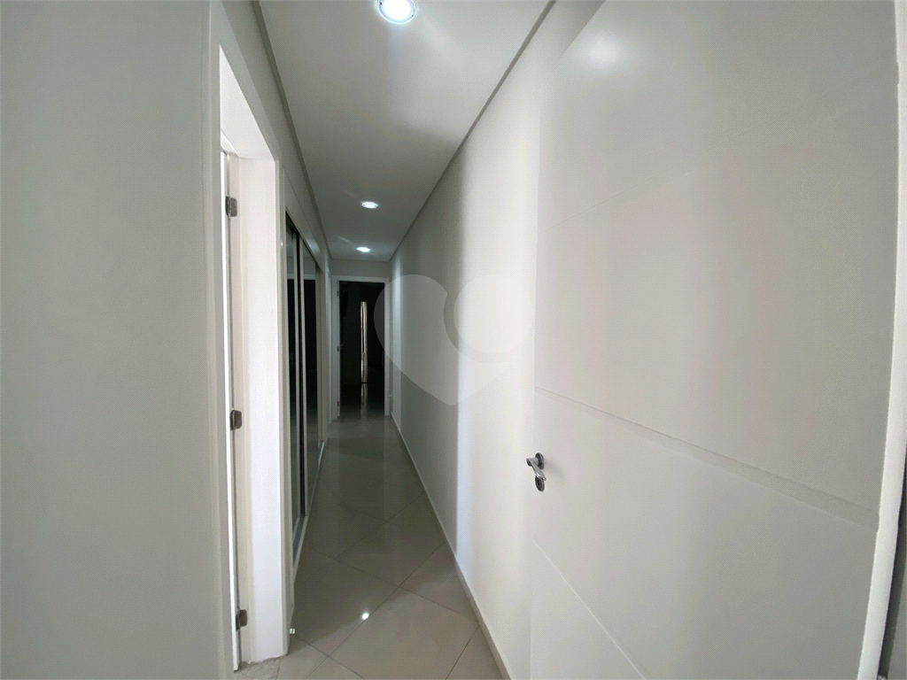Lindo apartamento à venda no Mandaqui com fino acabamento, repleto de armários, com 3 suítes, 3 vaga