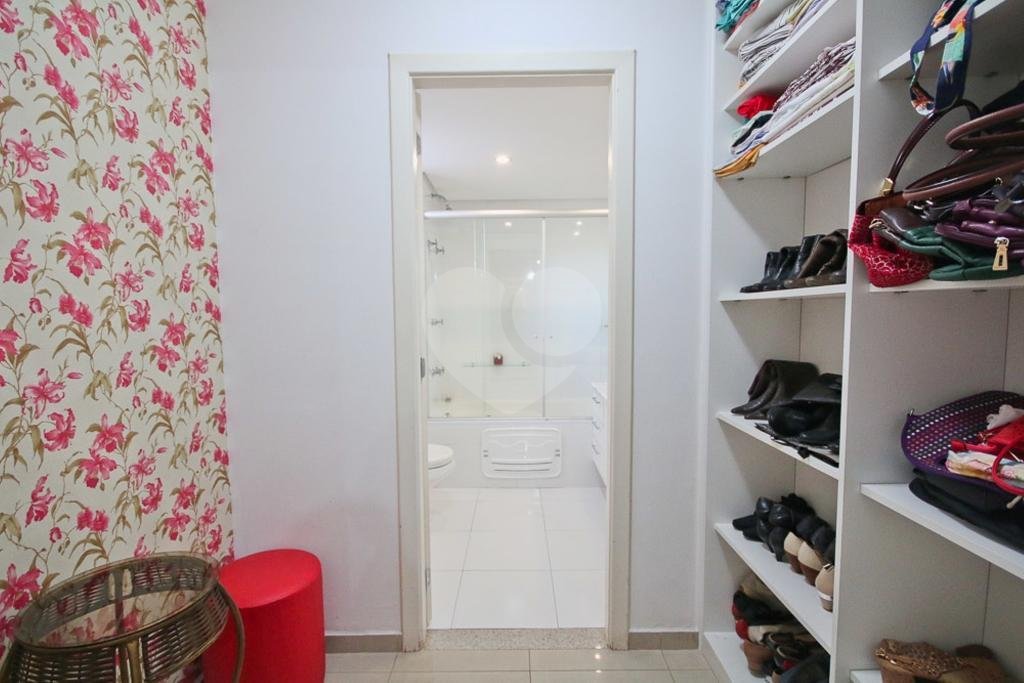 Lindo apartamento à venda no Mandaqui com fino acabamento, repleto de armários, com 3 suítes, 3 vaga