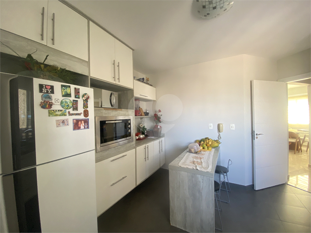 Lindo apartamento à venda no Mandaqui com fino acabamento, repleto de armários, com 3 suítes, 3 vaga