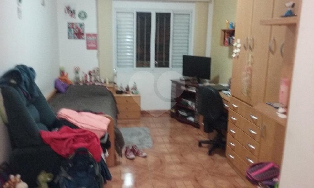 Sobrado à venda com 3 quartos, 255m² - Foto 2