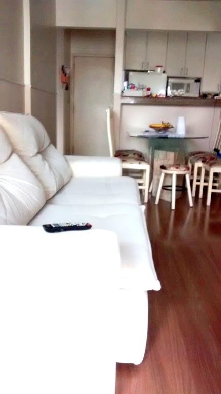 Excelente Apartamento de 3 dormitórios com sacada e duas vagas próximo ao metro Penha.