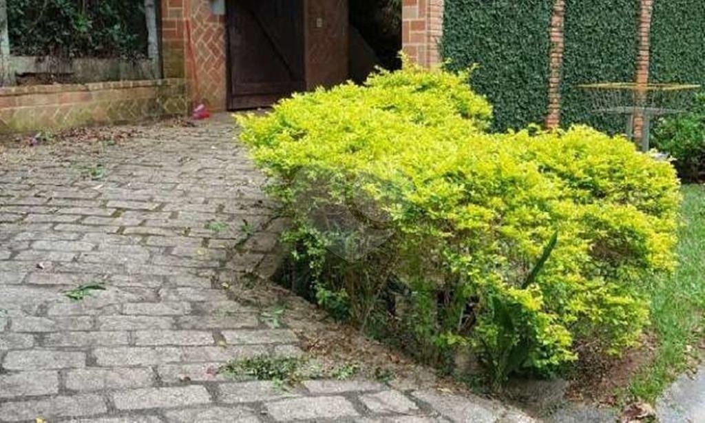  Casa em Condomínio Fechado na Serra da Cantareira, no Condomínio Reserva das Hortênsias!