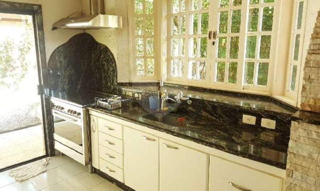  Casa em Condomínio Fechado na Serra da Cantareira, no Condomínio Reserva das Hortênsias!