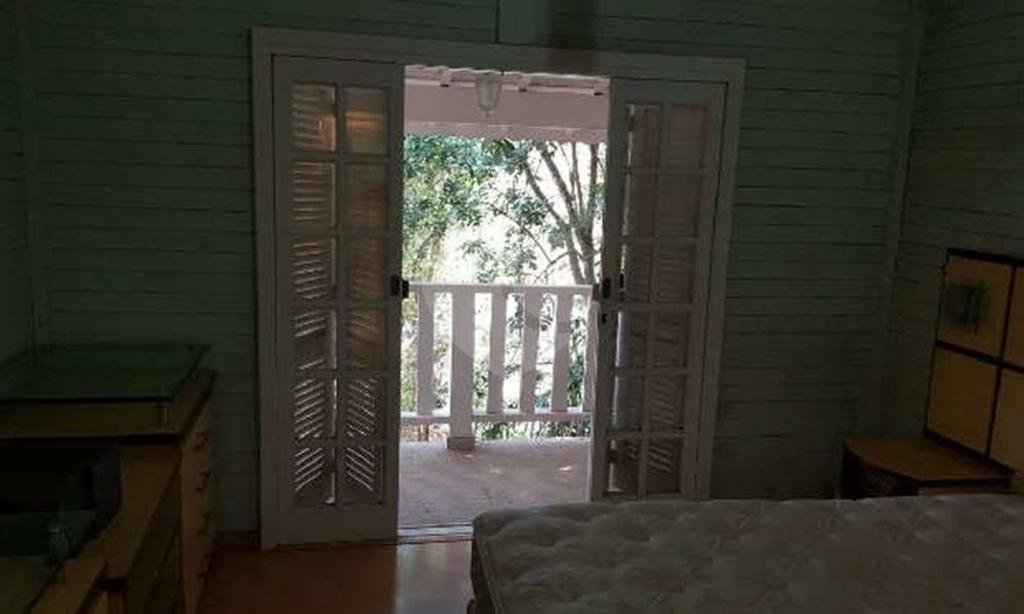  Casa em Condomínio Fechado na Serra da Cantareira, no Condomínio Reserva das Hortênsias!