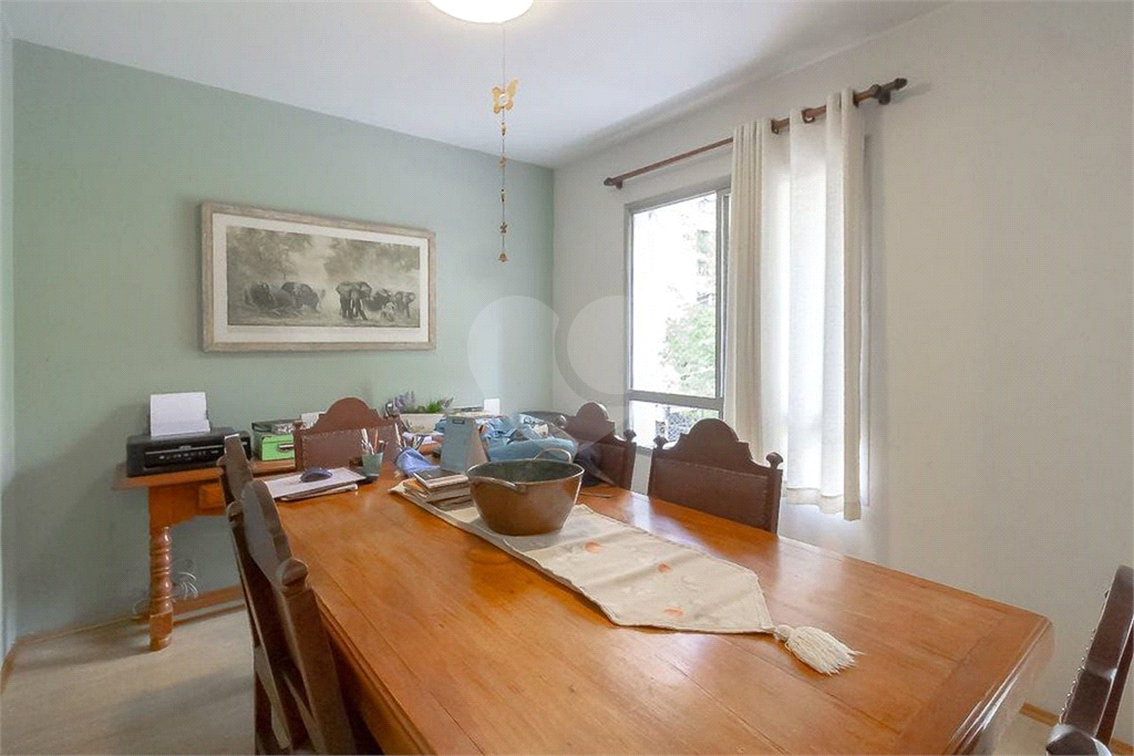APARTAMENTO em JARDIM PAULISTA