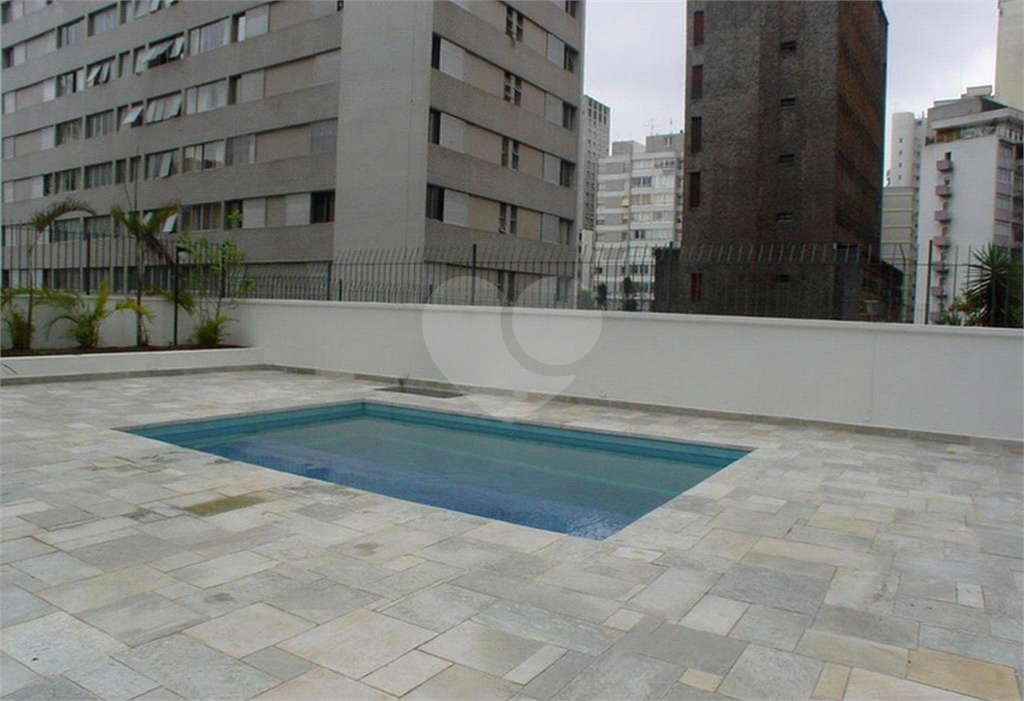APARTAMENTO em JARDIM PAULISTA
