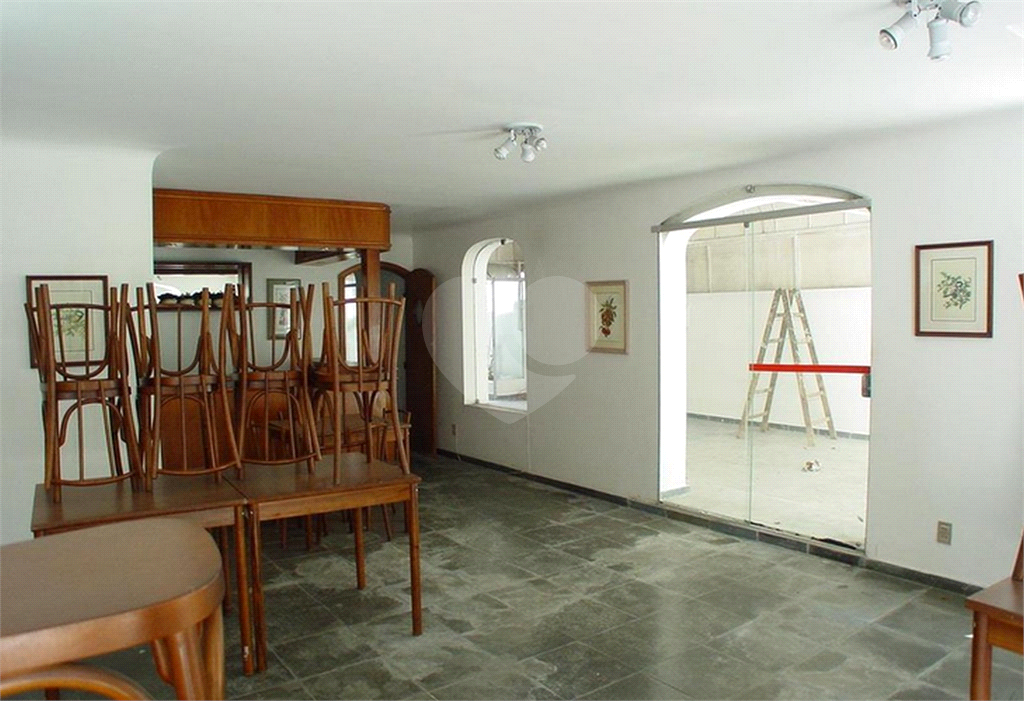 APARTAMENTO em JARDIM PAULISTA