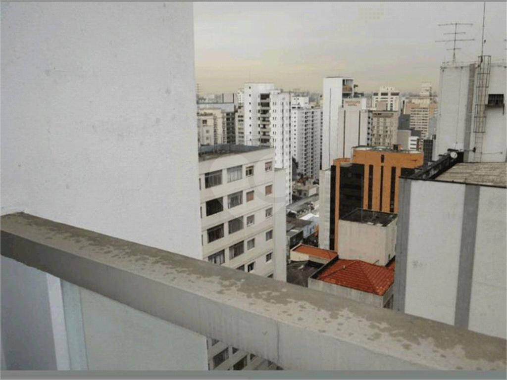 APARTAMENTO em JARDIM PAULISTA