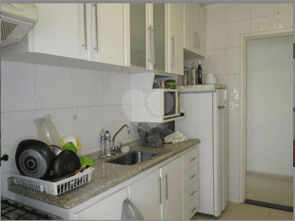 APARTAMENTO em JARDIM PAULISTA
