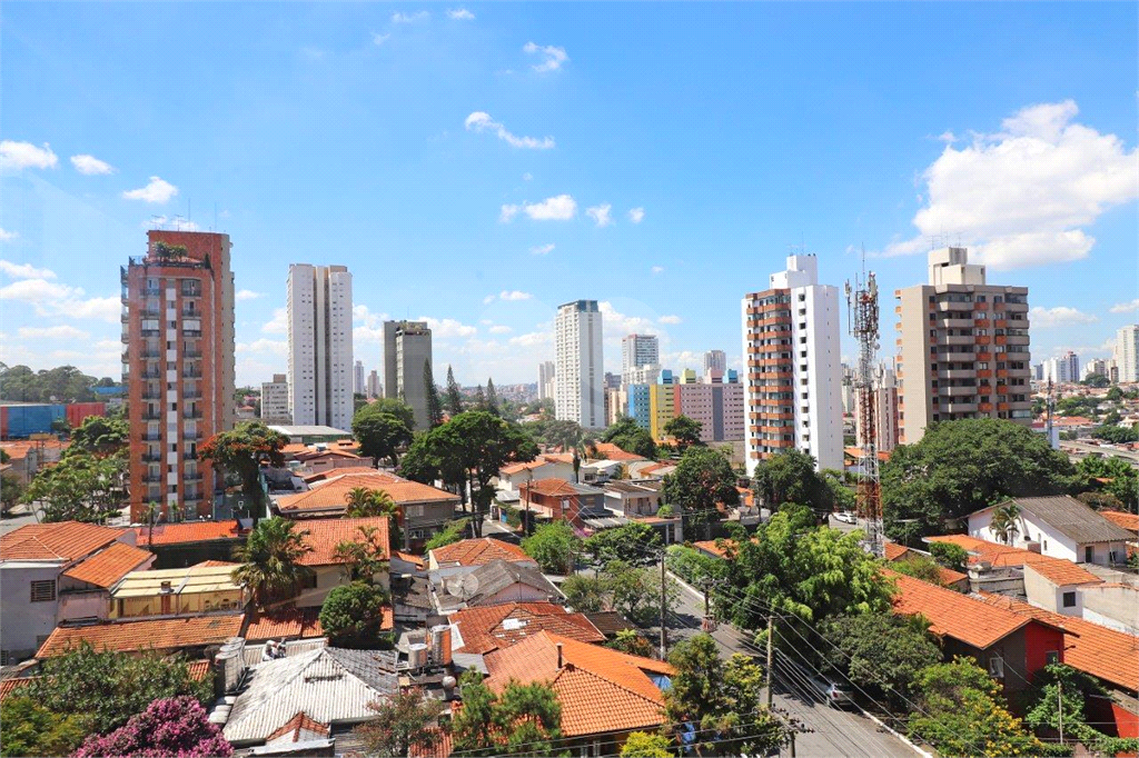 Apartamento com 02 Dorm. 02 Suítes 03 Vagas no Campo Belo para Venda.