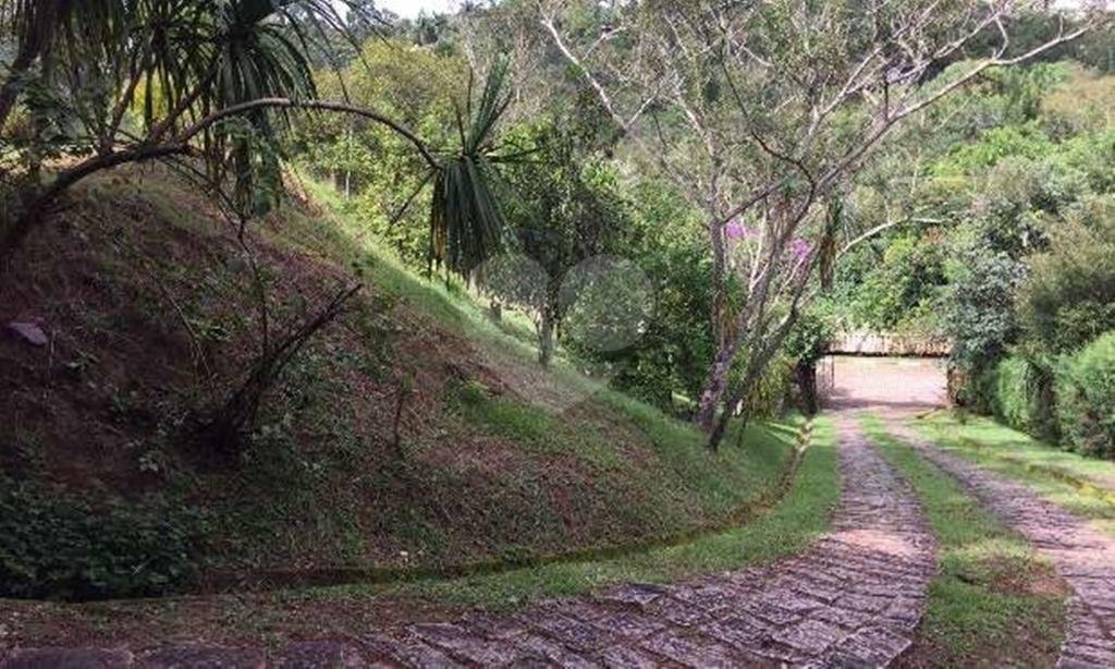  Casa em Condomínio Fechado na Serra da Cantareira! Espetacular Conta com 3.100 metros de Terreno!!