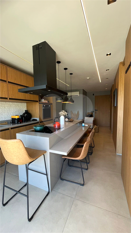 Conjunto comercial venda ou locação em Pinheiros - Mobiliado - Designer Francisco Cálio 