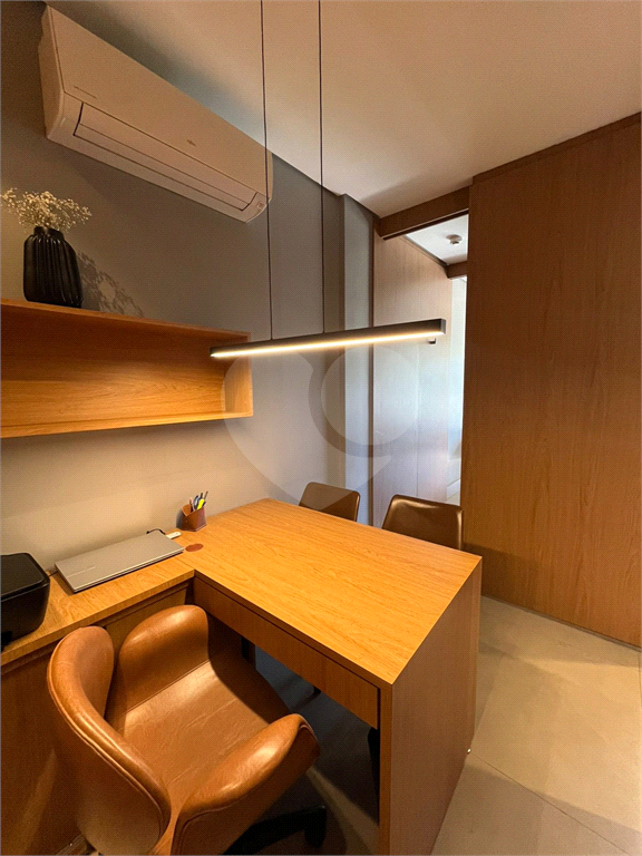 Conjunto comercial venda ou locação em Pinheiros - Mobiliado - Designer Francisco Cálio 