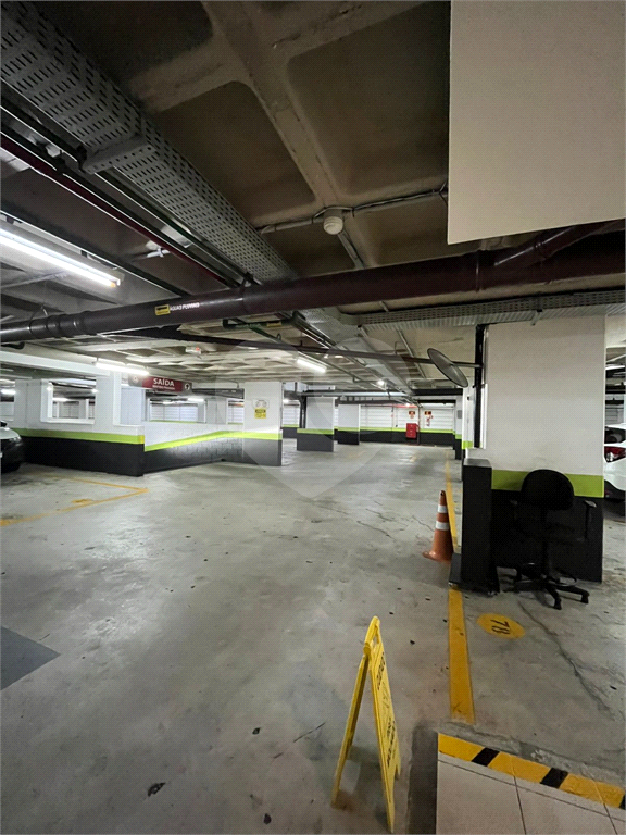 Conjunto comercial venda ou locação em Pinheiros - Mobiliado - Designer Francisco Cálio 