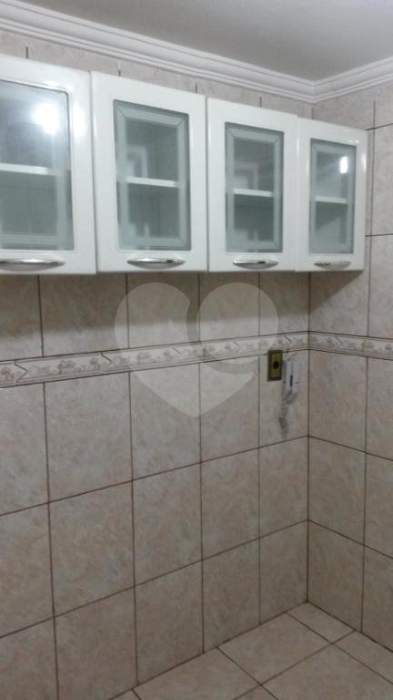 Apartamento amplo e aconchegante, no andar térreo, com 03 dormitórios, a 3 km do metrô Tucuruvi.