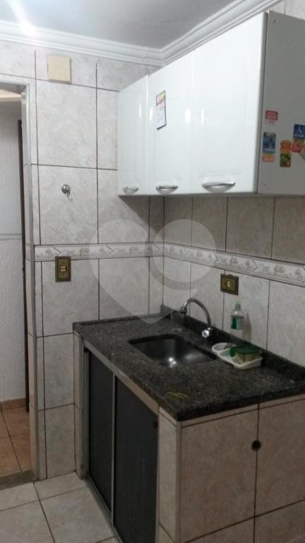 Apartamento amplo e aconchegante, no andar térreo, com 03 dormitórios, a 3 km do metrô Tucuruvi.