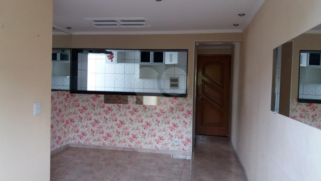 Excelente Apartamento de 3 dormitórios com sacada  próximo ao shopping Aricanduva