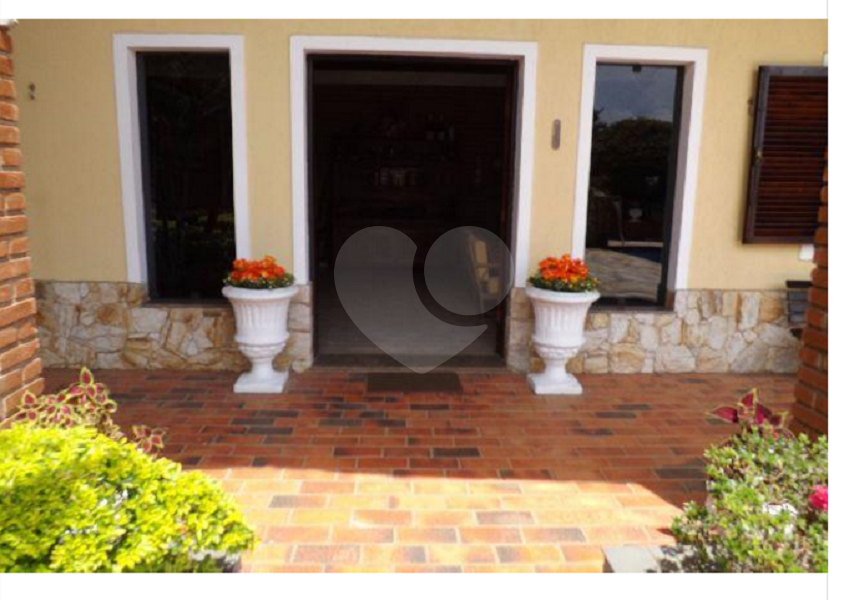  Casa Térrea na Serra da Cantareira em Condomínio Fechado porteira fechada vende com tudo dentro!!