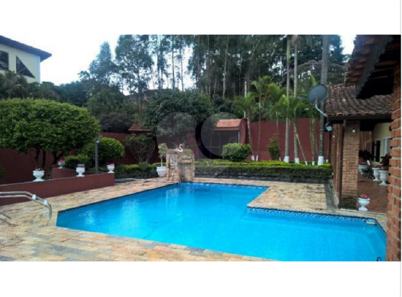  Casa Térrea na Serra da Cantareira em Condomínio Fechado porteira fechada vende com tudo dentro!!