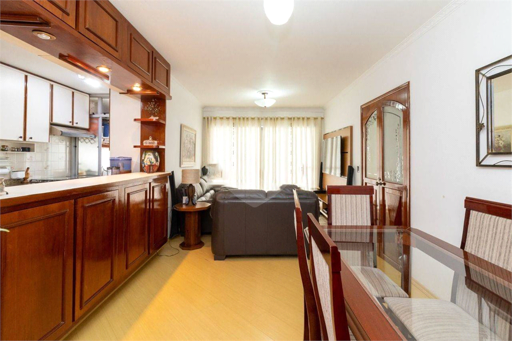 Oportunidade - abaixo da avaliação. Excelente apartamento com dois amplos dormitórios 