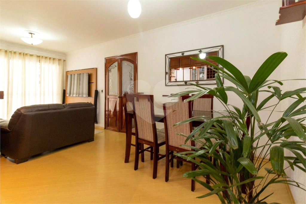 Oportunidade - abaixo da avaliação. Excelente apartamento com dois amplos dormitórios 