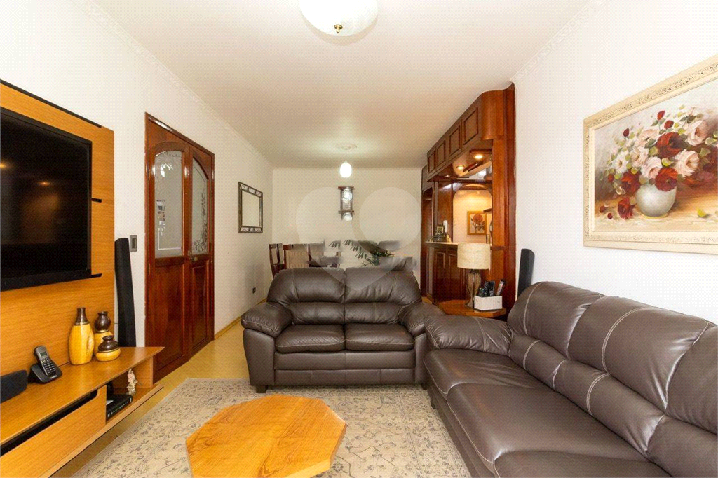 Oportunidade - abaixo da avaliação. Excelente apartamento com dois amplos dormitórios 