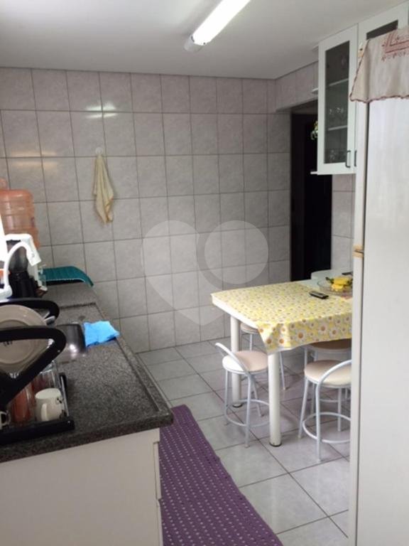 Excelente Imóvel para Renda com duas moradias e fácil acesso para o metro