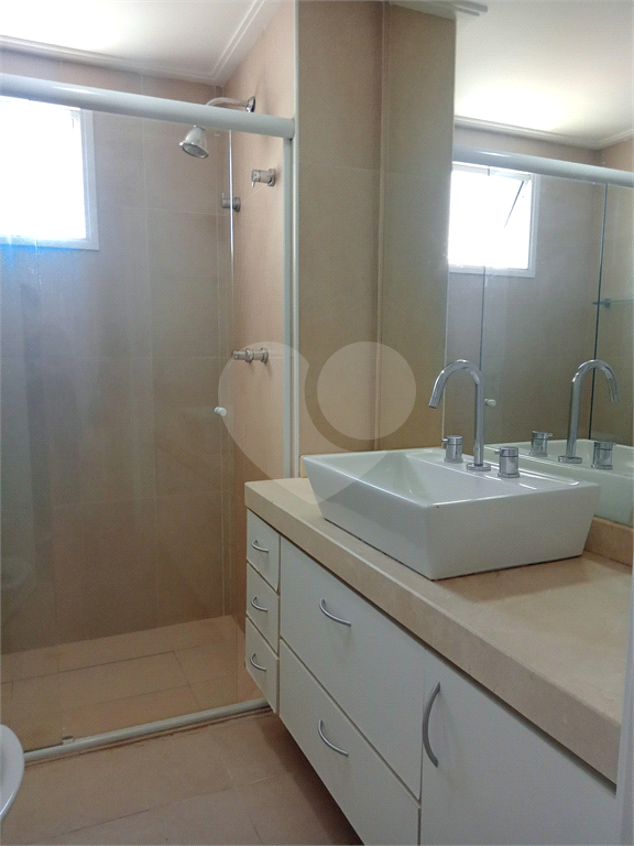 Apartamento à venda em Santa Terezinha em andar alto com varanda gourmet.