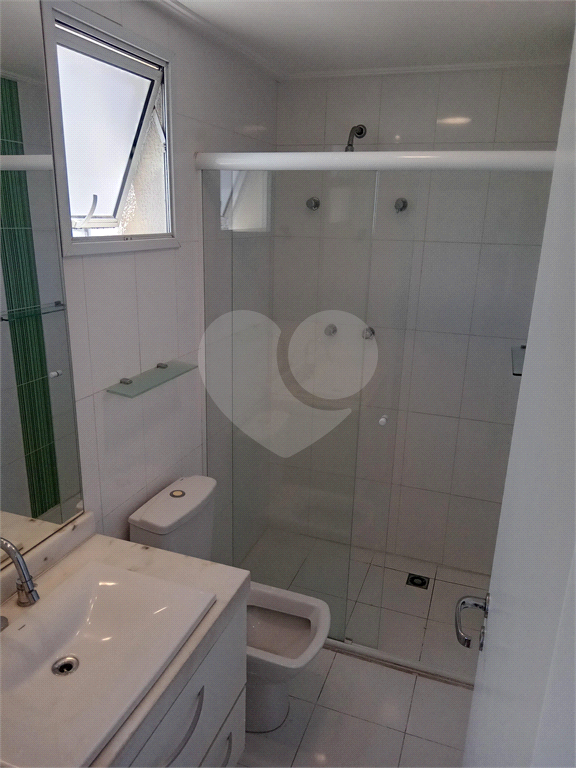Apartamento à venda em Santa Terezinha em andar alto com varanda gourmet.