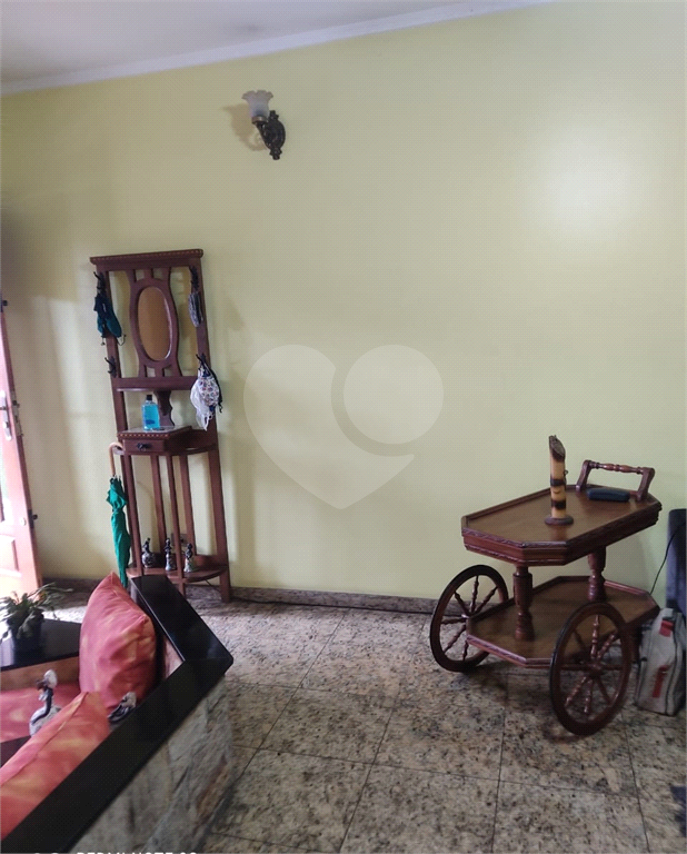 Excelente sobrado muito bem construído!